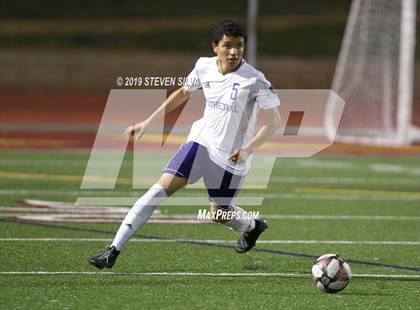 Thumbnail 1 in Cathedral vs. Torrey Pines (CIF SoCal Regional D1 Semifinal) photogallery.