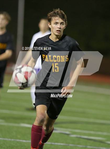 Thumbnail 3 in Cathedral vs. Torrey Pines (CIF SoCal Regional D1 Semifinal) photogallery.