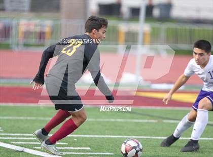 Thumbnail 2 in Cathedral vs. Torrey Pines (CIF SoCal Regional D1 Semifinal) photogallery.