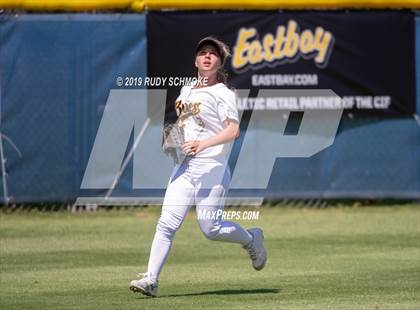 Thumbnail 3 in Mission Bay vs. Central (CIF SDS D3 Final) photogallery.
