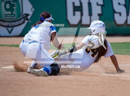 Thumbnail 1 in Mission Bay vs. Central (CIF SDS D3 Final) photogallery.