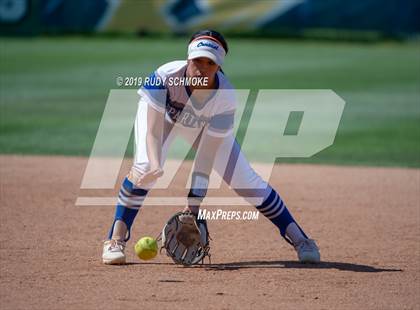 Thumbnail 2 in Mission Bay vs. Central (CIF SDS D3 Final) photogallery.