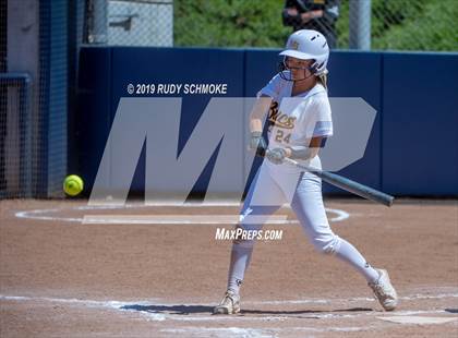 Thumbnail 3 in Mission Bay vs. Central (CIF SDS D3 Final) photogallery.
