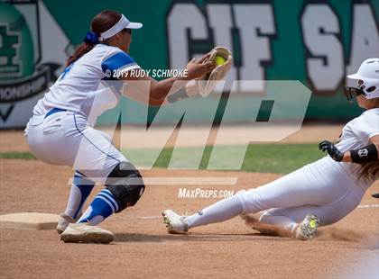 Thumbnail 3 in Mission Bay vs. Central (CIF SDS D3 Final) photogallery.