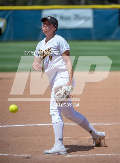 Thumbnail 2 in Mission Bay vs. Central (CIF SDS D3 Final) photogallery.