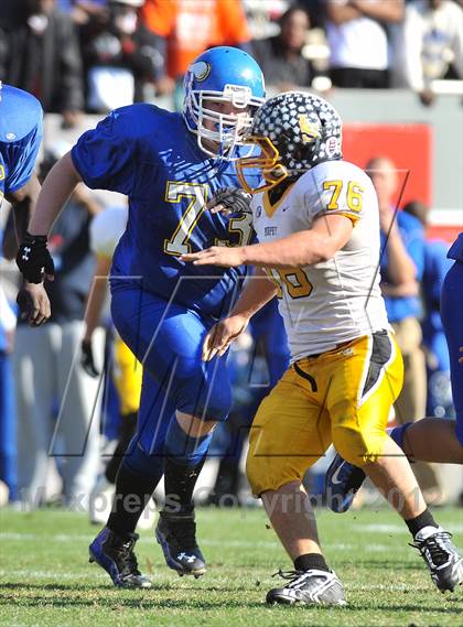 Thumbnail 2 in Murphy vs. Plymouth (NCHSAA 1A Final) photogallery.
