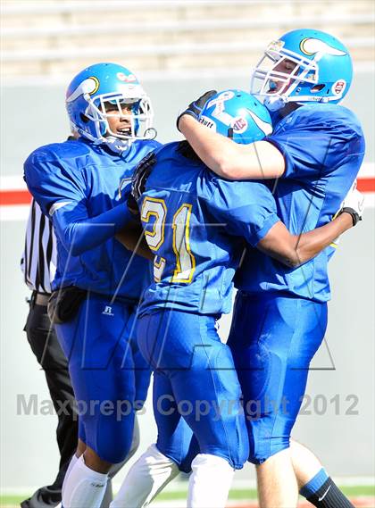 Thumbnail 1 in Murphy vs. Plymouth (NCHSAA 1A Final) photogallery.