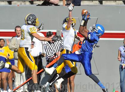 Thumbnail 2 in Murphy vs. Plymouth (NCHSAA 1A Final) photogallery.