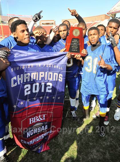 Thumbnail 1 in Murphy vs. Plymouth (NCHSAA 1A Final) photogallery.