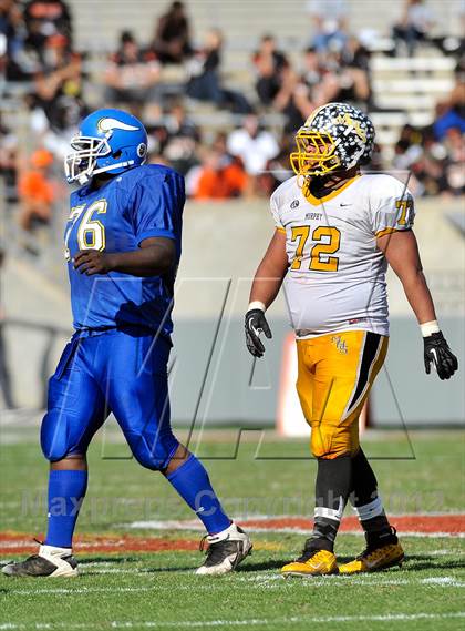 Thumbnail 2 in Murphy vs. Plymouth (NCHSAA 1A Final) photogallery.