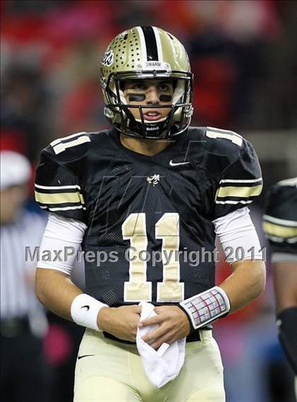 Thumbnail 2 in Calhoun vs. Buford (GHSA Class AA Final) photogallery.