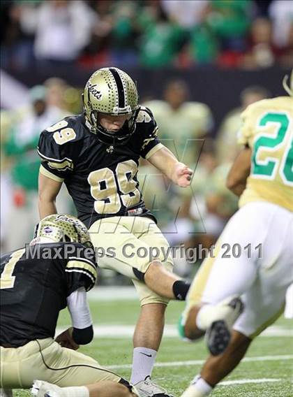 Thumbnail 2 in Calhoun vs. Buford (GHSA Class AA Final) photogallery.