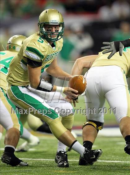 Thumbnail 2 in Calhoun vs. Buford (GHSA Class AA Final) photogallery.