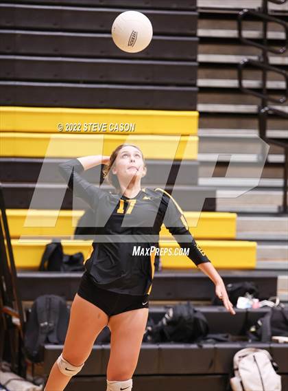 Thumbnail 3 in Del Oro vs St Francis (Del Oro Tournament) photogallery.