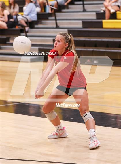 Thumbnail 1 in Del Oro vs St Francis (Del Oro Tournament) photogallery.