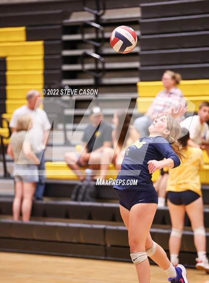 Thumbnail 3 in Del Oro vs St Francis (Del Oro Tournament) photogallery.