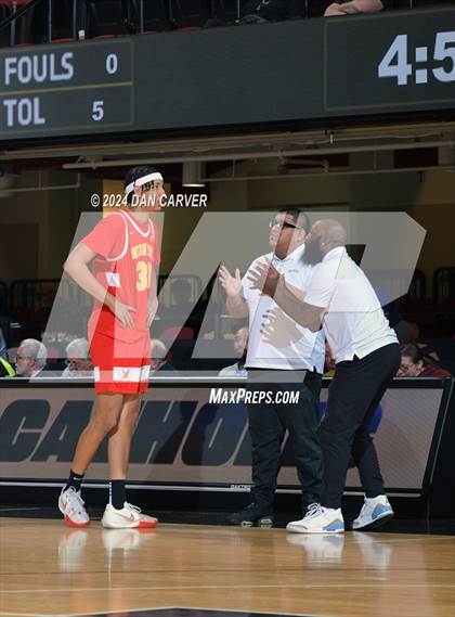 Thumbnail 2 in Christ the King vs. Monroe Campus (Public vs Catholic Hoops Showdown) photogallery.