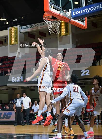Thumbnail 2 in Christ the King vs. Monroe Campus (Public vs Catholic Hoops Showdown) photogallery.