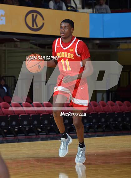 Thumbnail 2 in Christ the King vs. Monroe Campus (Public vs Catholic Hoops Showdown) photogallery.