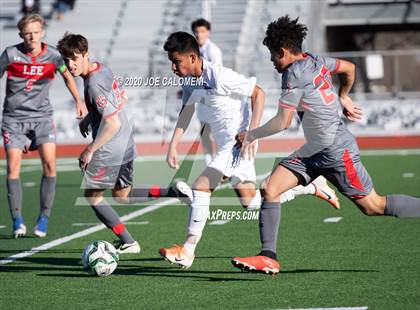 Thumbnail 1 in Lee [Robert E.] vs Sam Houston (North Texas Elite Showcase) photogallery.