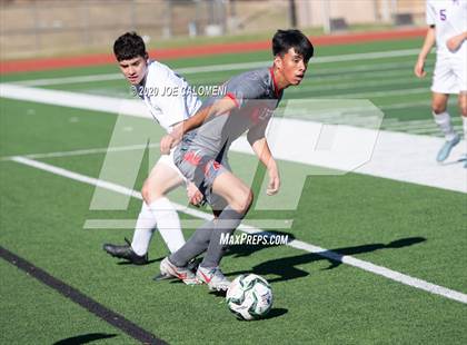 Thumbnail 2 in Lee [Robert E.] vs Sam Houston (North Texas Elite Showcase) photogallery.