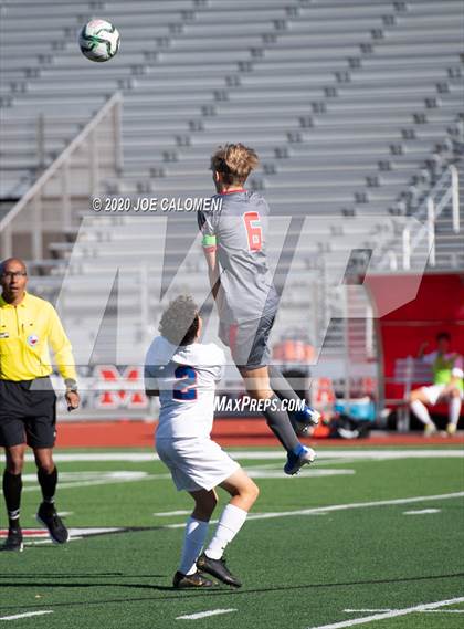 Thumbnail 1 in Lee [Robert E.] vs Sam Houston (North Texas Elite Showcase) photogallery.