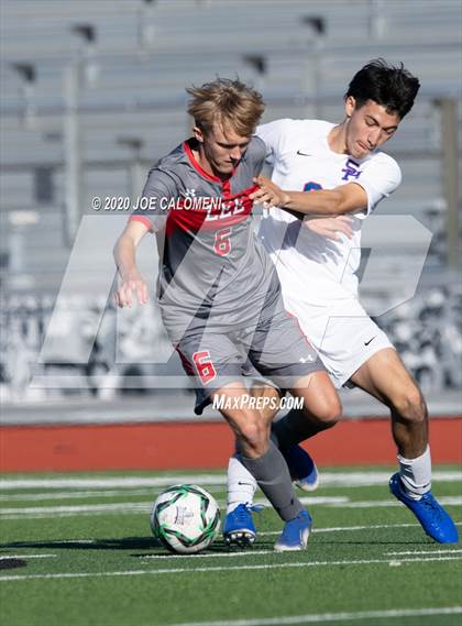Thumbnail 2 in Lee [Robert E.] vs Sam Houston (North Texas Elite Showcase) photogallery.