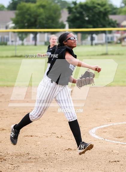 Thumbnail 3 in Middletown vs Kingston (Section 9 Class AA Semifinal) photogallery.