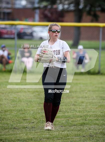 Thumbnail 2 in Middletown vs Kingston (Section 9 Class AA Semifinal) photogallery.