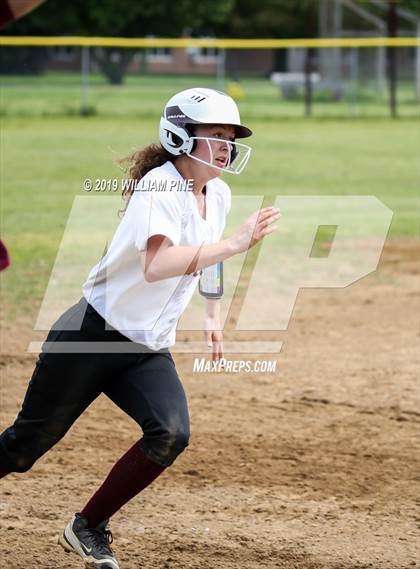Thumbnail 1 in Middletown vs Kingston (Section 9 Class AA Semifinal) photogallery.