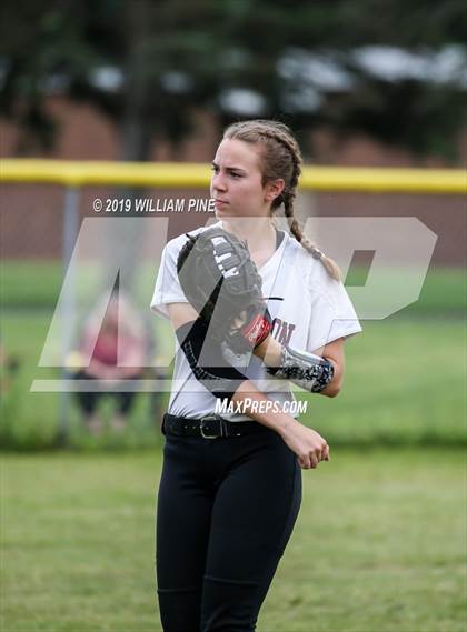 Thumbnail 1 in Middletown vs Kingston (Section 9 Class AA Semifinal) photogallery.