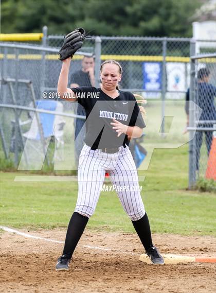 Thumbnail 3 in Middletown vs Kingston (Section 9 Class AA Semifinal) photogallery.