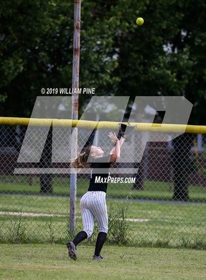 Thumbnail 3 in Middletown vs Kingston (Section 9 Class AA Semifinal) photogallery.