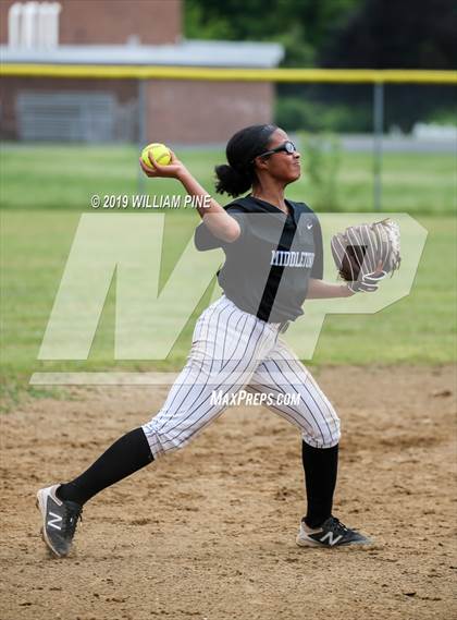 Thumbnail 2 in Middletown vs Kingston (Section 9 Class AA Semifinal) photogallery.