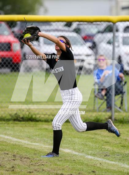 Thumbnail 3 in Middletown vs Kingston (Section 9 Class AA Semifinal) photogallery.