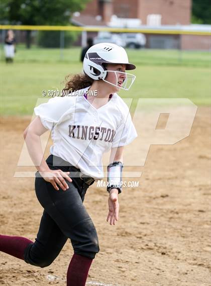 Thumbnail 2 in Middletown vs Kingston (Section 9 Class AA Semifinal) photogallery.