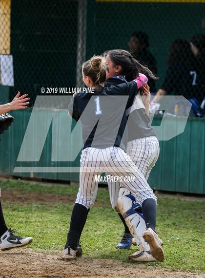 Thumbnail 3 in Middletown vs Kingston (Section 9 Class AA Semifinal) photogallery.