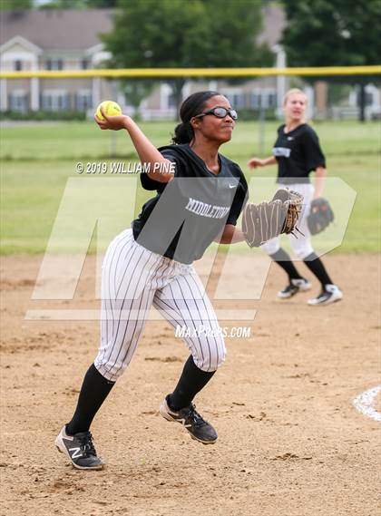 Thumbnail 2 in Middletown vs Kingston (Section 9 Class AA Semifinal) photogallery.