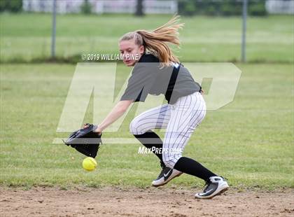 Thumbnail 1 in Middletown vs Kingston (Section 9 Class AA Semifinal) photogallery.