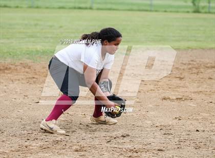 Thumbnail 3 in Middletown vs Kingston (Section 9 Class AA Semifinal) photogallery.