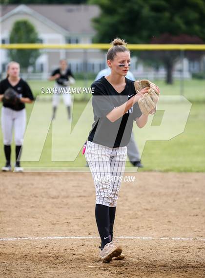 Thumbnail 3 in Middletown vs Kingston (Section 9 Class AA Semifinal) photogallery.