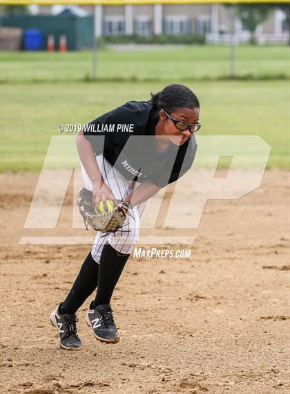 Thumbnail 3 in Middletown vs Kingston (Section 9 Class AA Semifinal) photogallery.
