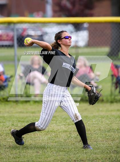 Thumbnail 3 in Middletown vs Kingston (Section 9 Class AA Semifinal) photogallery.