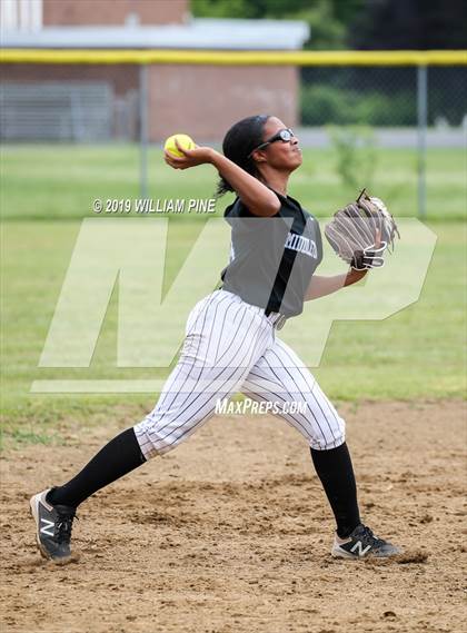 Thumbnail 2 in Middletown vs Kingston (Section 9 Class AA Semifinal) photogallery.
