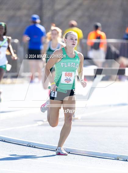 Thumbnail 3 in UF Relays (Saturday - 4 x 800 Meter Heat 2) photogallery.