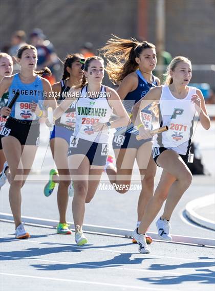 Thumbnail 2 in UF Relays (Saturday - 4 x 800 Meter Heat 2) photogallery.