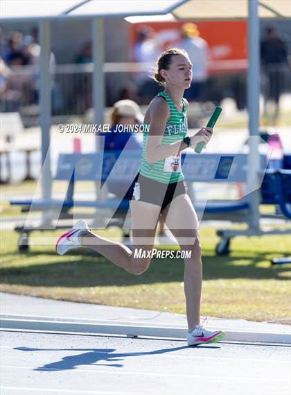 Thumbnail 3 in UF Relays (Saturday - 4 x 800 Meter Heat 2) photogallery.