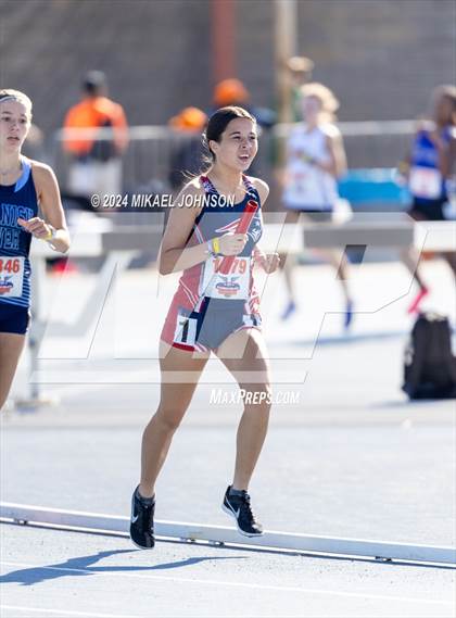 Thumbnail 1 in UF Relays (Saturday - 4 x 800 Meter Heat 2) photogallery.