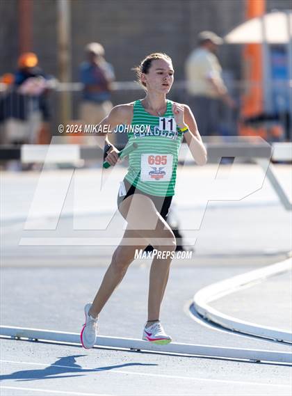 Thumbnail 2 in UF Relays (Saturday - 4 x 800 Meter Heat 2) photogallery.