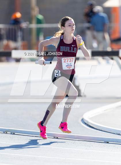 Thumbnail 1 in UF Relays (Saturday - 4 x 800 Meter Heat 2) photogallery.